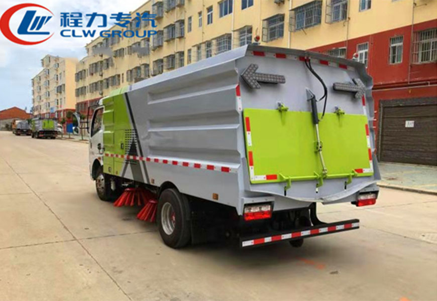 國(guó)六東風(fēng)大多利卡掃路車(chē)