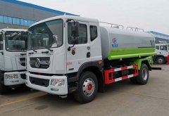 下雨后，灑水車上路作業(yè)，是否多此一舉？