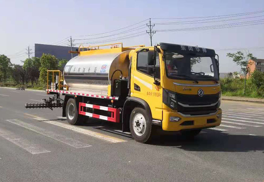 東風(fēng)華神T3 6.3立方智能型瀝青灑布車(chē)