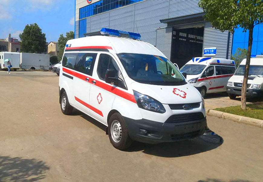 國六福特V362短軸中頂救護(hù)車(柴油版)