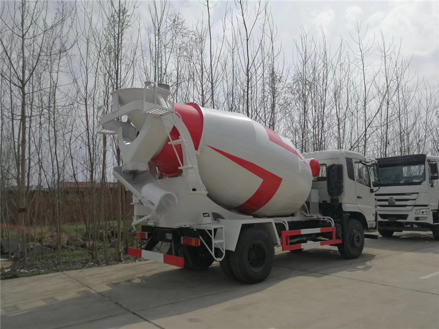 航天萬(wàn)山6方攪拌車