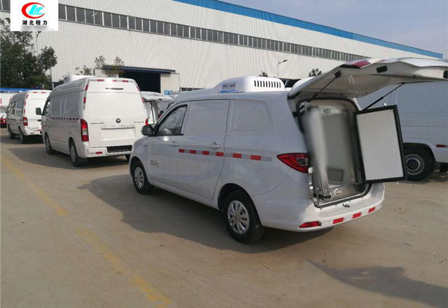 福田BJ5027XLC-E1冷藏車(chē)