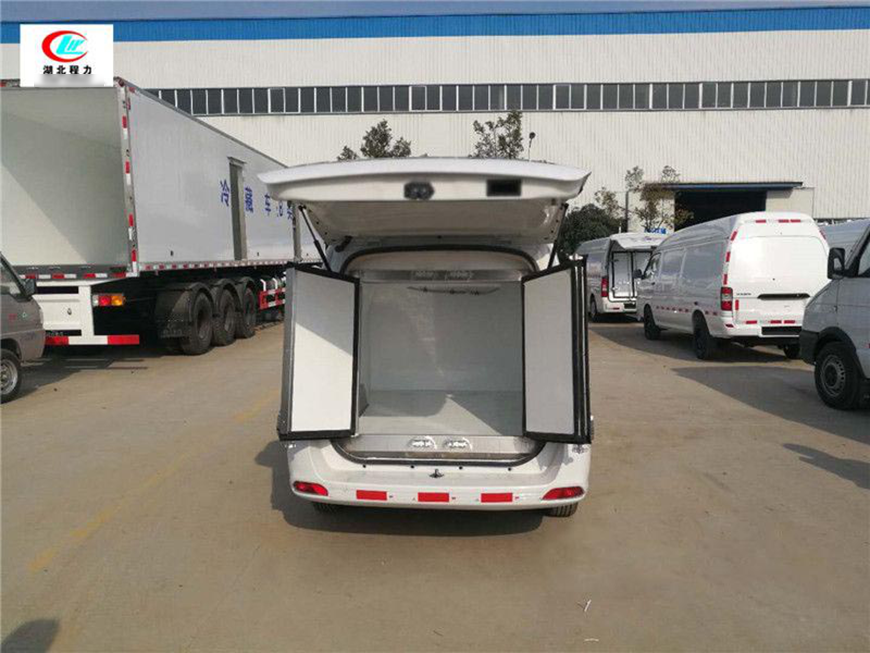 福田BJ5027XLC-E1冷藏車(chē)